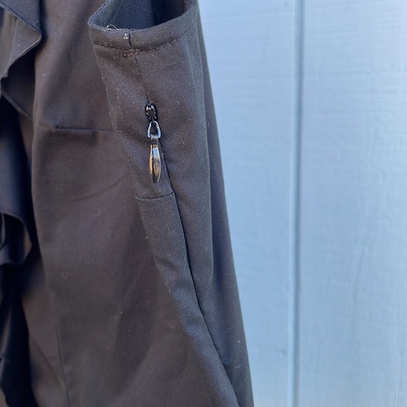 Worthington Stretch Sleeveless Women’s Black Ruffled Blouse XL - Picture 3 of 9